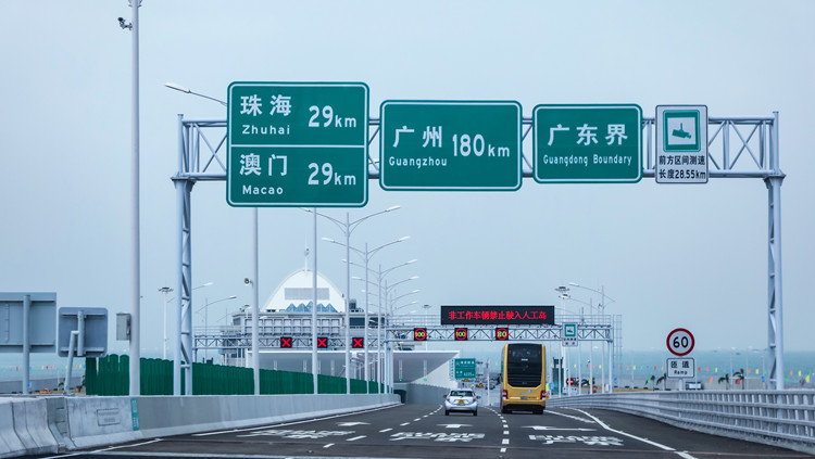 7月1日起「港車北上」正式實施 內地海關發布相關管理辦法