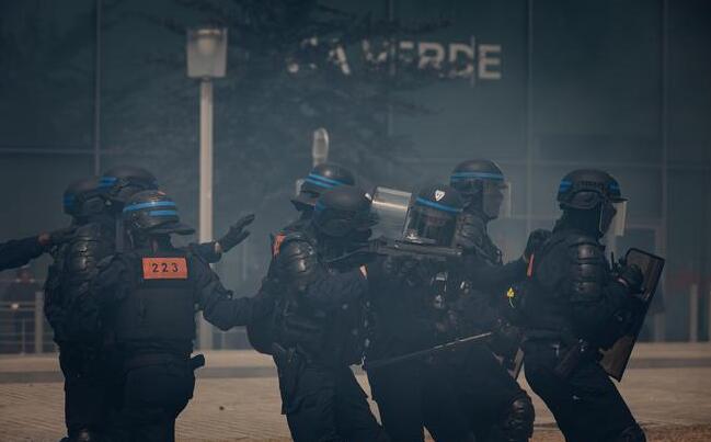 法國騷亂持續 中國駐法國大使館發布安全提醒