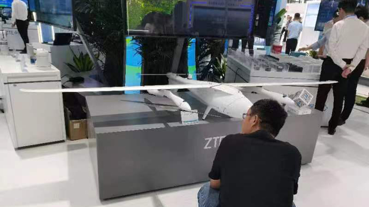 國際數字能源展 | 哪些展品被圍觀 純電動的垂直起降無人機