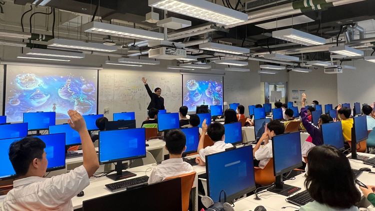 東九龍總區舉辦元宇宙工作坊 羅越榮博士講解網絡守法意識