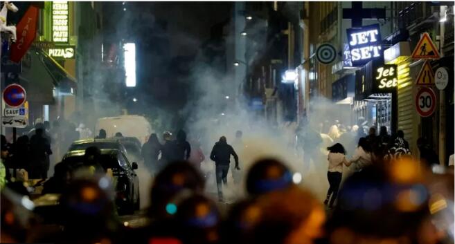10億歐元！騷亂致法國多個行業損失慘重