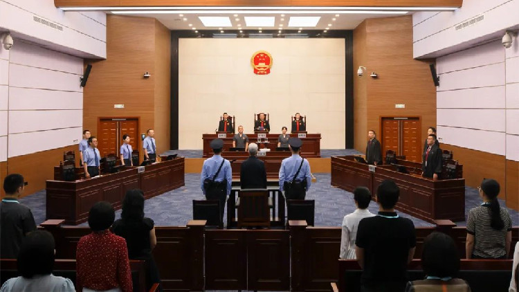 雲南省政協原副主席黃毅一審獲刑13年