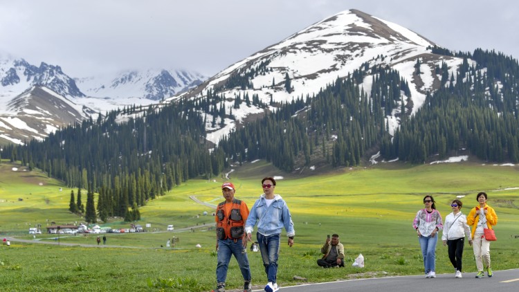 網傳「新疆遊客斷崖式下降」？新疆文旅廳闢謠