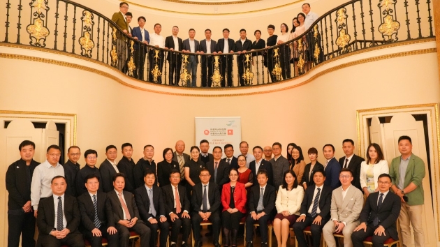 浙江副省長張雁雲率團訪英 與在英僑領及浙商代表共商中英合作