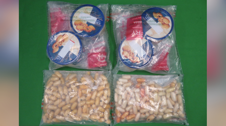 涉曲奇餅罐內藏690萬元懷疑可卡因 一名男子被捕