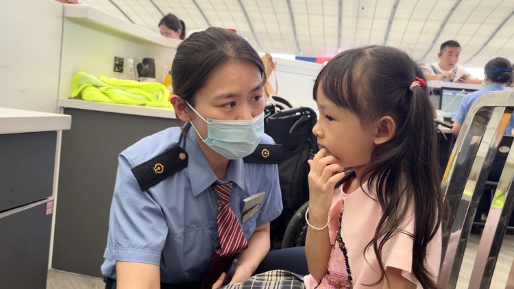 暑運高鐵客流井噴 深圳鐵路前10日發送旅客破280萬人次