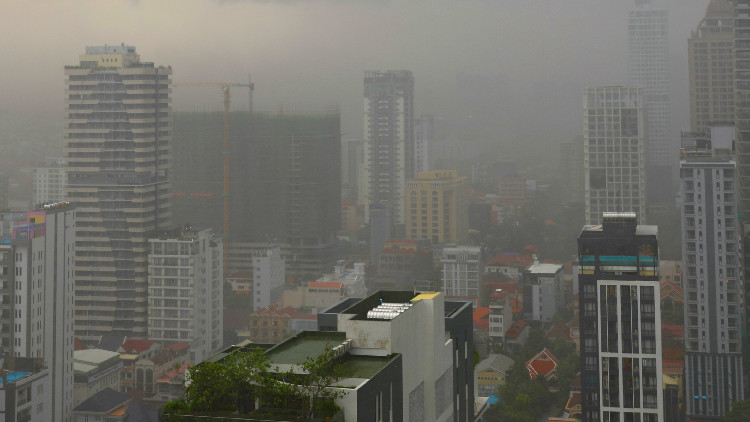 柬埔寨上半年國際貿易額同比下降13% 美國進口下降8.9%