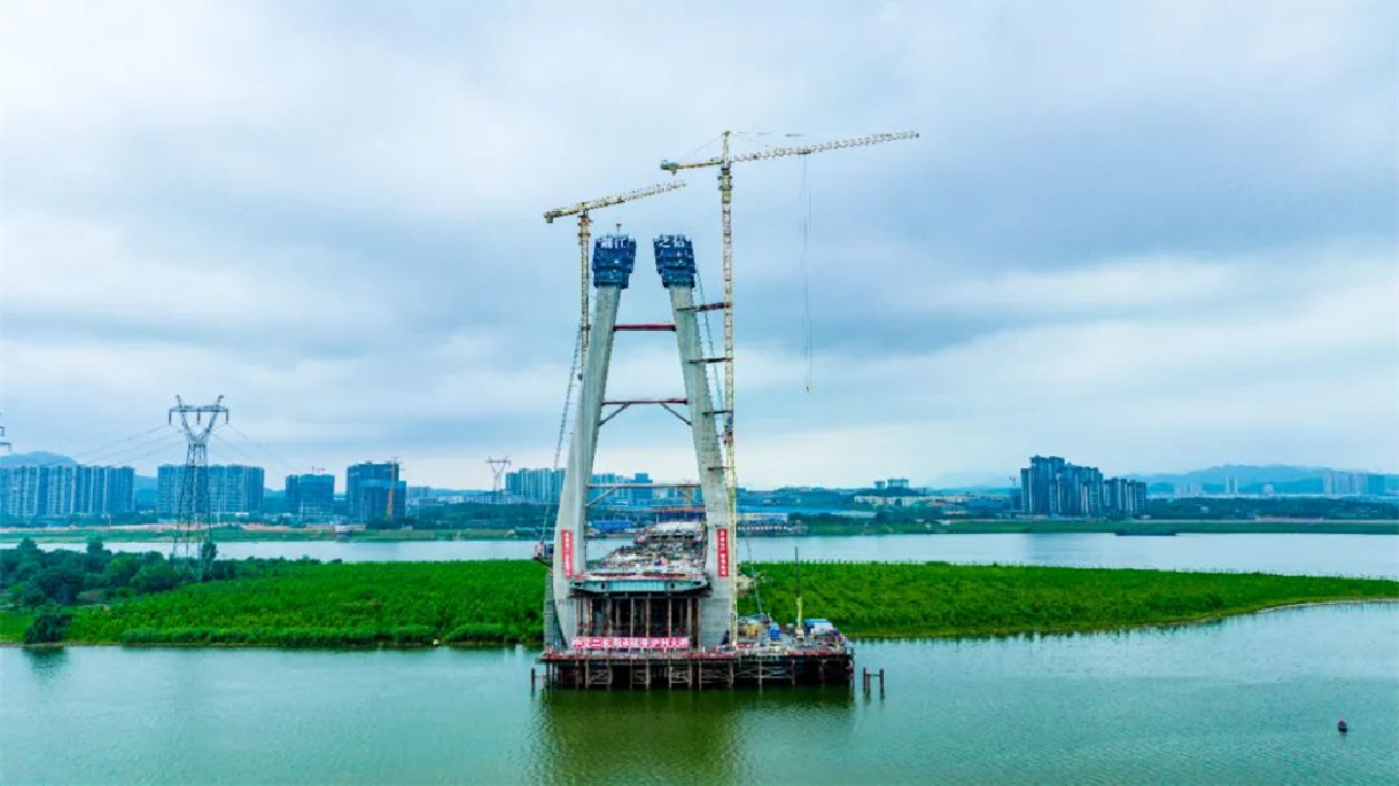 一江兩岸浪潮湧 | 興交通，「六龍過江」格局加速形成