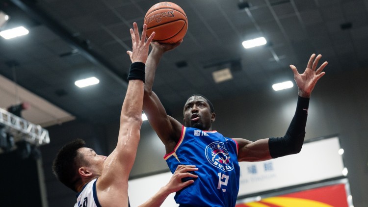 反勝為敗105:122不敵合肥狂風 香港金牛連輸3場