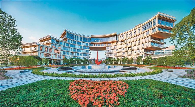 最高超過一本線164分 港科大（廣州）首年本科招生140人，三個專業受歡迎