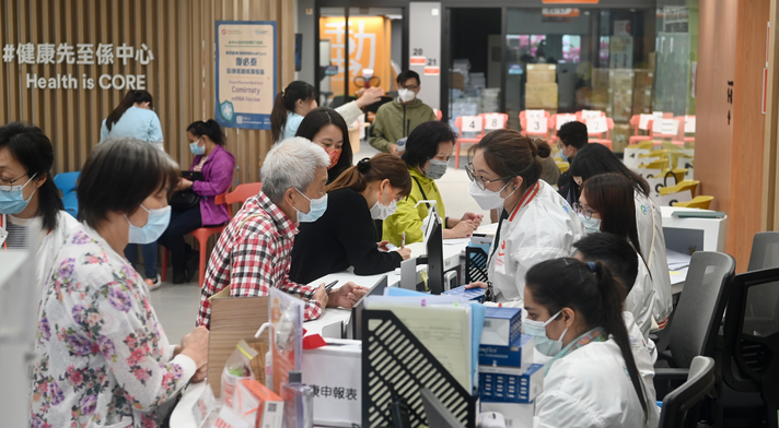 郭玲麗倡康健中心設輔導員 以「門診」形式提供服務