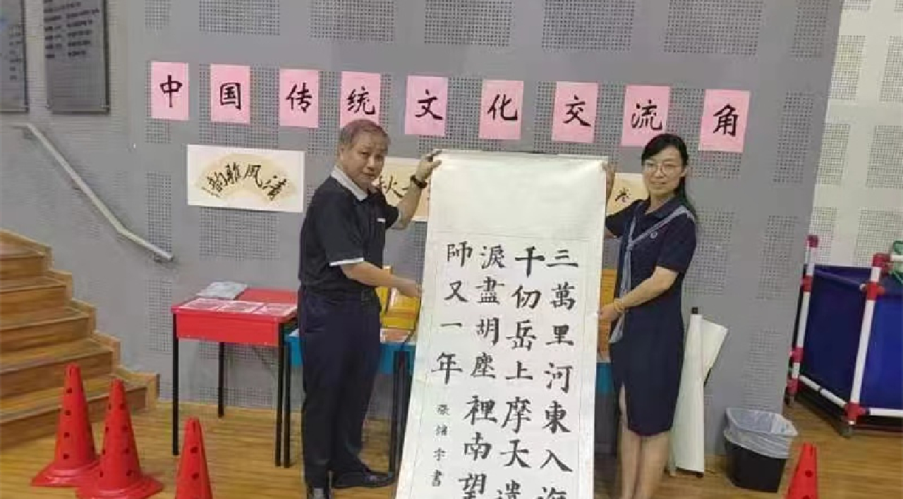 濰坊63名師生遊學新加坡  共架友誼橋樑