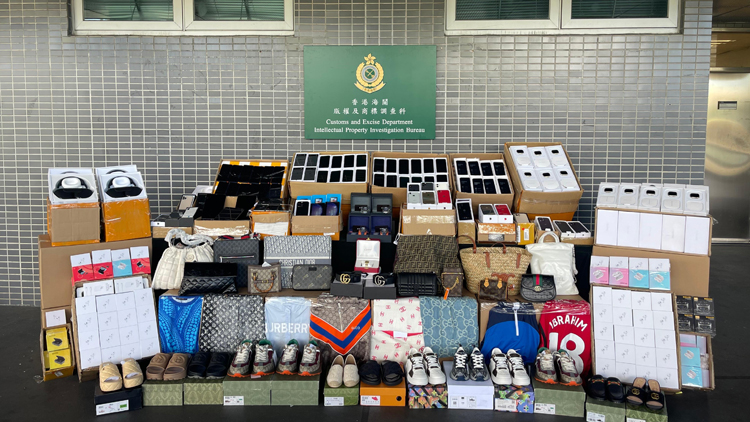 海關深圳灣管制站檢1900件假貨 市值約100萬元