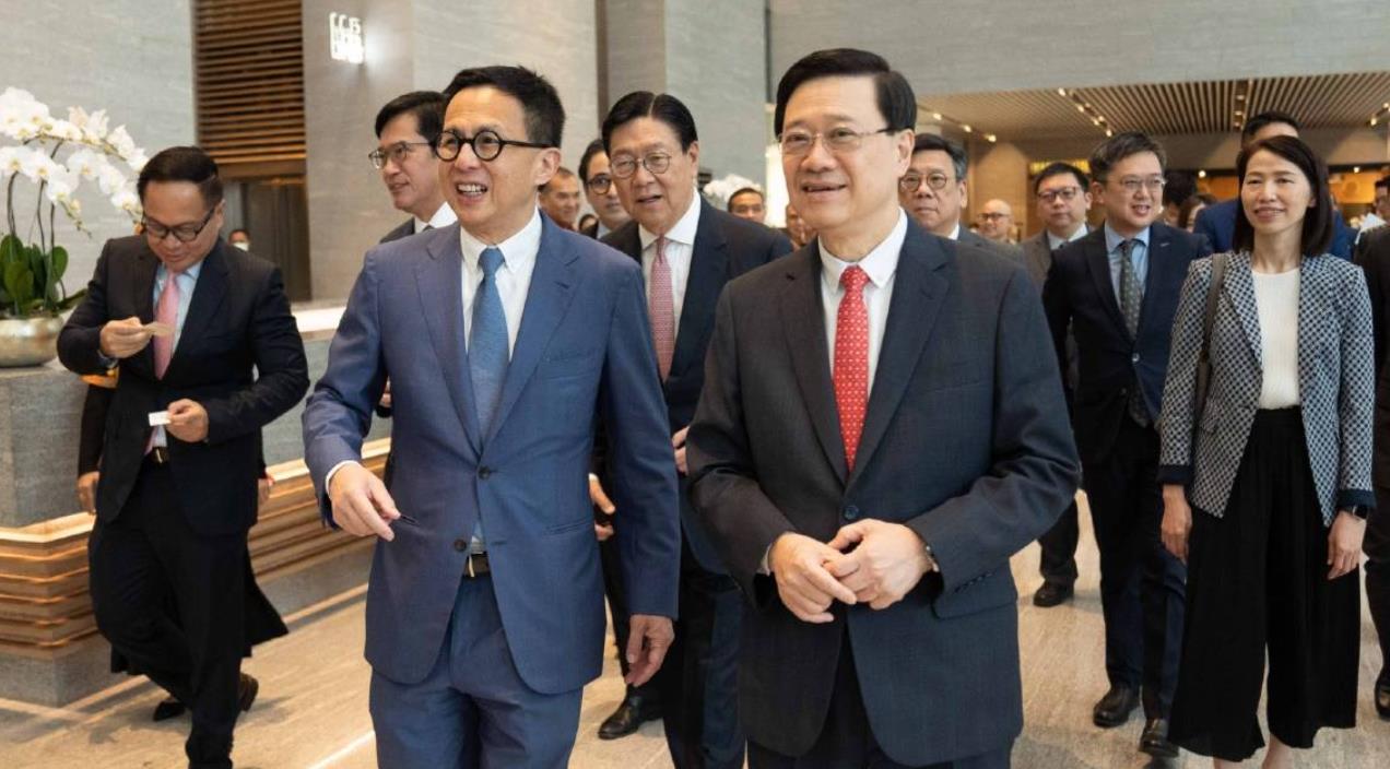 李家超到訪富衛印尼分公司 會見李澤楷及馬時亨