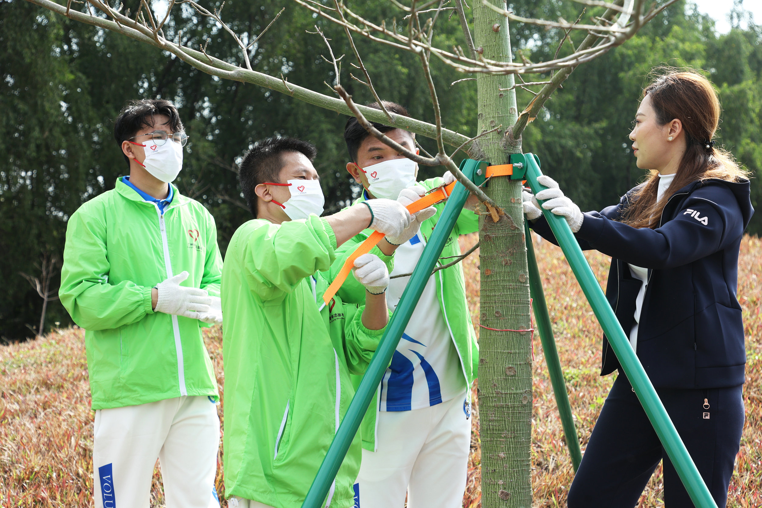 粵港澳青年共繪「綠美廣東 青年先行」生動畫卷