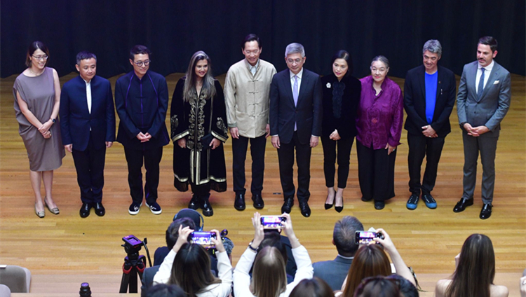 M+「宋懷桂：藝術先鋒與時尚教母」展覽舉行開幕儀式