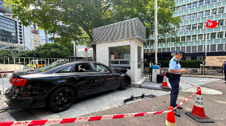 追蹤報道 | 私家車撞律政中心拘一印度男 警指不排除任何動機