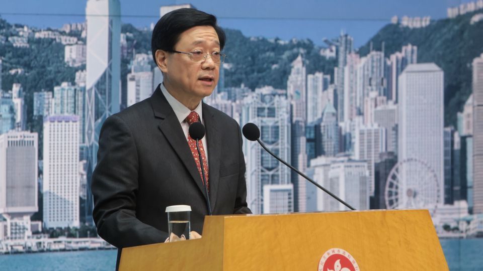 李家超：特區政府會按APEC指引規則和習慣出席會議