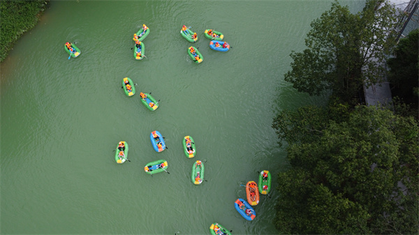 有片｜桂百色清涼漂流引客來