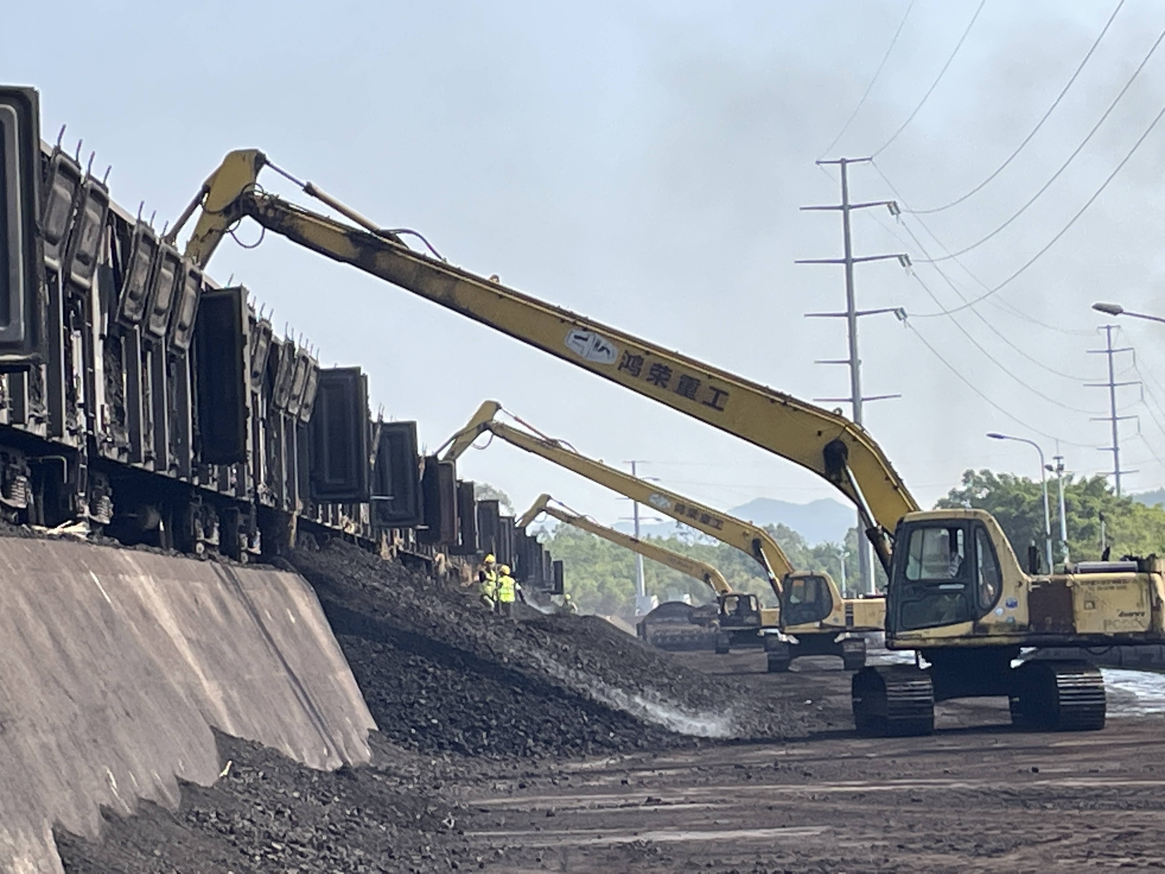 今年廣鐵向粵東地區運輸電煤突破600萬噸