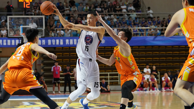 德古拉末段被逐離場 香港金牛92:96僅負河南賒店老酒