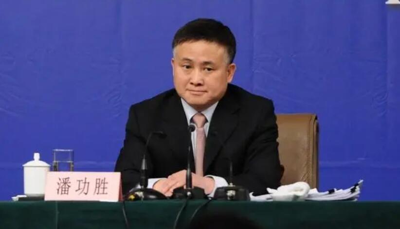 央行行長潘功勝：引導金融資源更多流向民營經濟