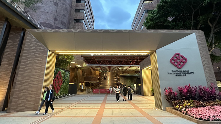 理大師生赴非洲助400貧困家庭解決用電