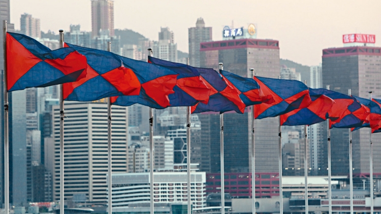 九倉半年轉賺18億