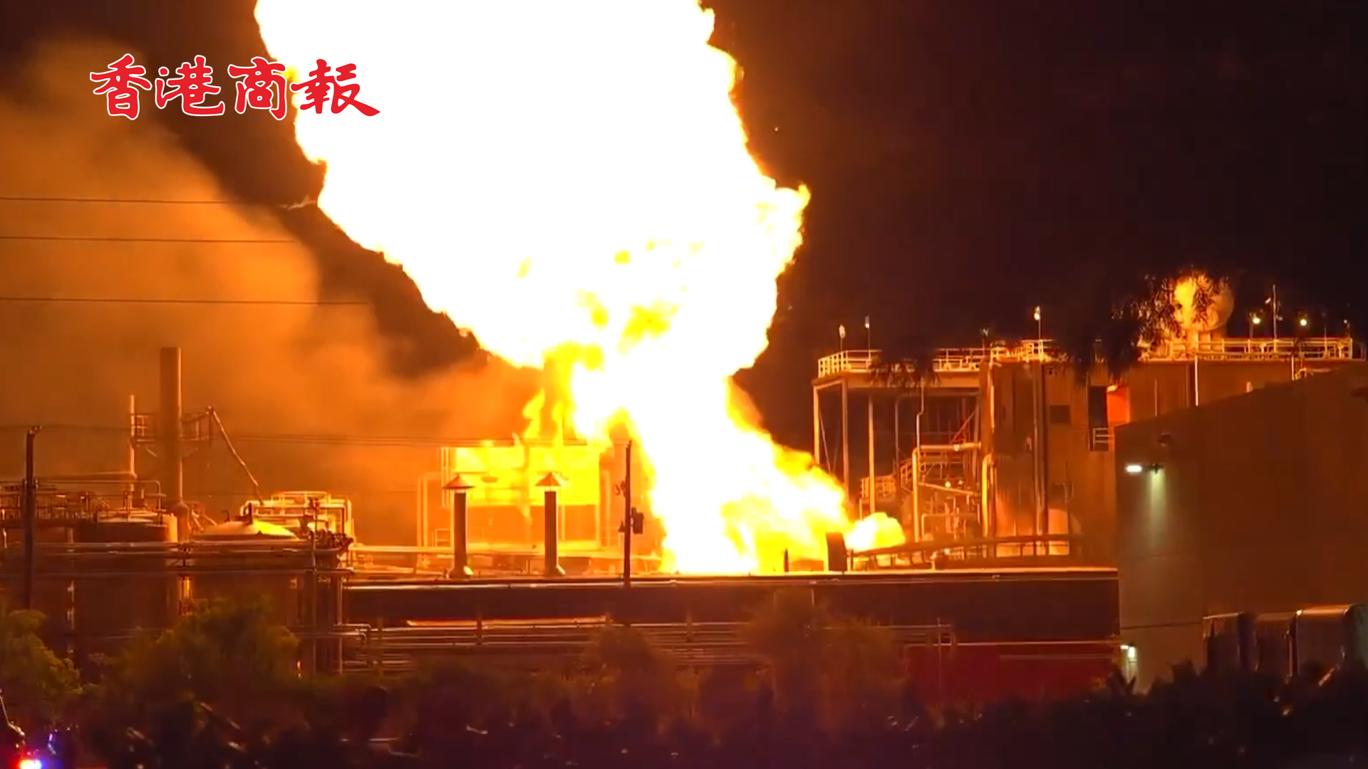 有片 | 美國得州一塗料工廠發生爆炸 「火球」騰空而起