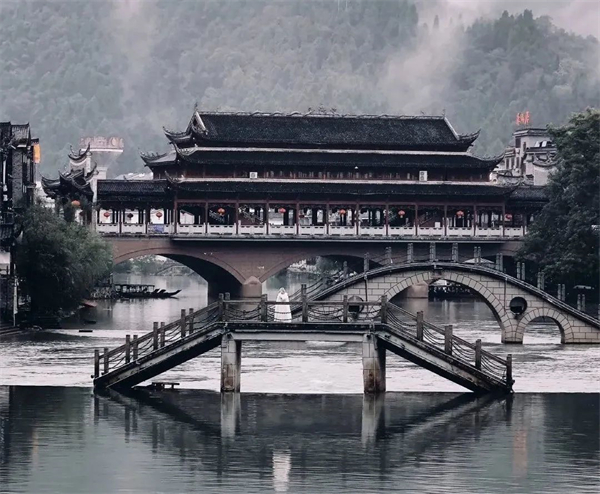 遊玩攻略丨不期而遇——鳳凰古城