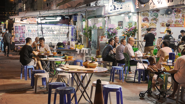 黃家和：當局正籌劃灣仔海濱辦夜市活動 冀長期舉行成為景點