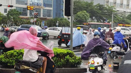 廣東廣西局地仍有強降雨 北方冷空氣持續發威
