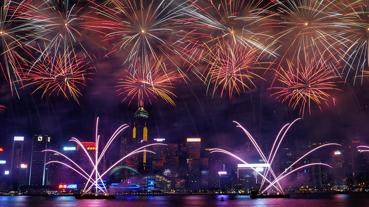 國慶煙花匯演復辦 歷時23分鐘分8幕 放逾3萬枚煙花