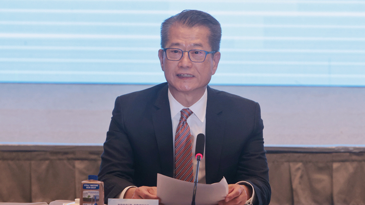 陳茂波明晚啓程訪問歐洲 將向當地政商界介紹香港新優勢及新商機