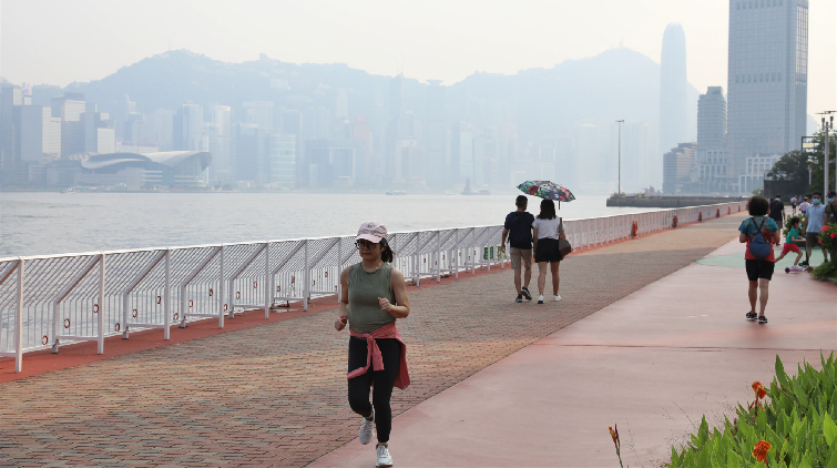 天文台：本港今日大致天晴炎熱 間有驟雨