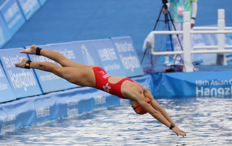 亞運女子三項鐵人港隊彭詩雅第6名完成賽事