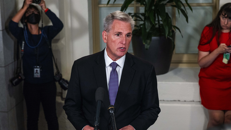 美國眾議院投票罷免共和黨籍眾議長麥卡錫