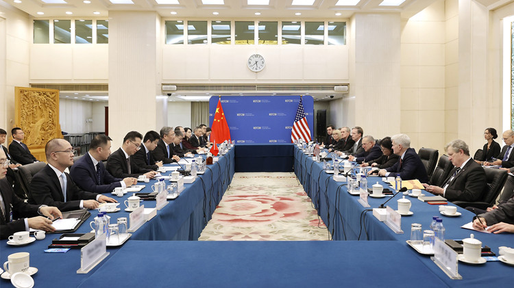 商務部長王文濤會見美國國會參議院多數黨領袖舒默一行