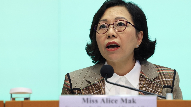 麥美娟：成員申請暫停職務不礙關愛隊服務