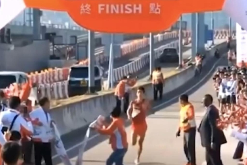港珠澳橋半馬冠軍無衝線帶 田總公開道歉