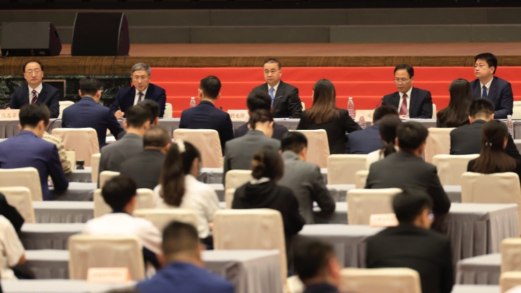 香港各界青年分享訪京感想 卓永興：做推動國家發展生力軍