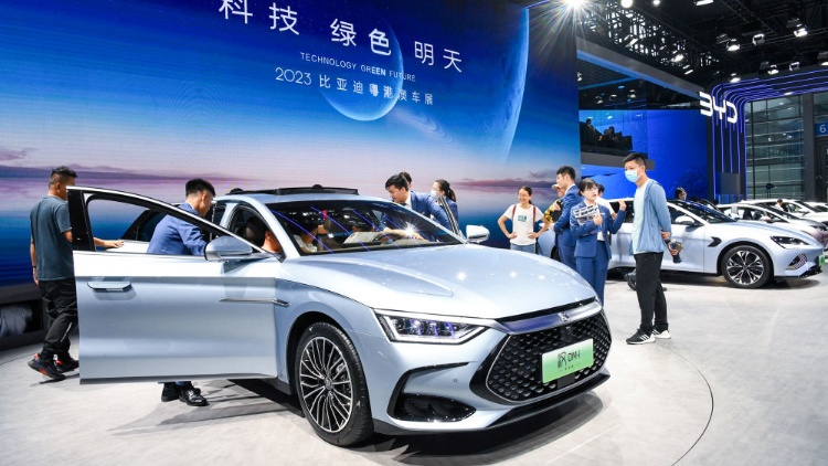 深圳8部門聯合發文推18條舉措 促新能源汽車和智能網聯汽車高質量發展