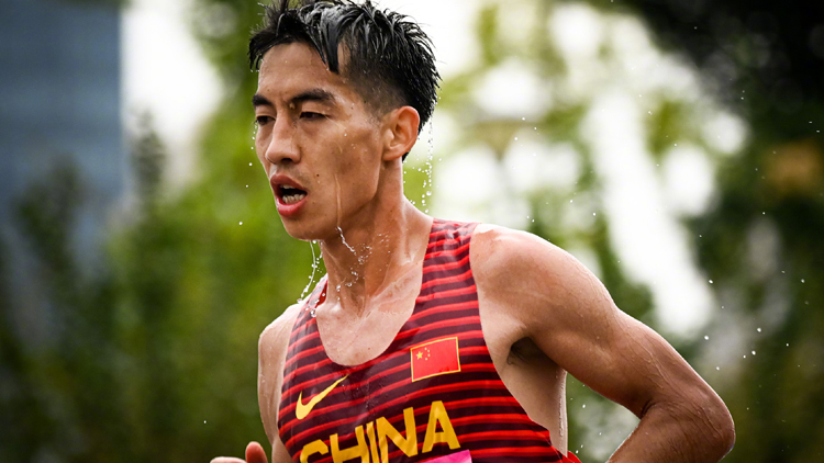 2小時07分09秒!楊紹輝破中國馬拉松紀錄