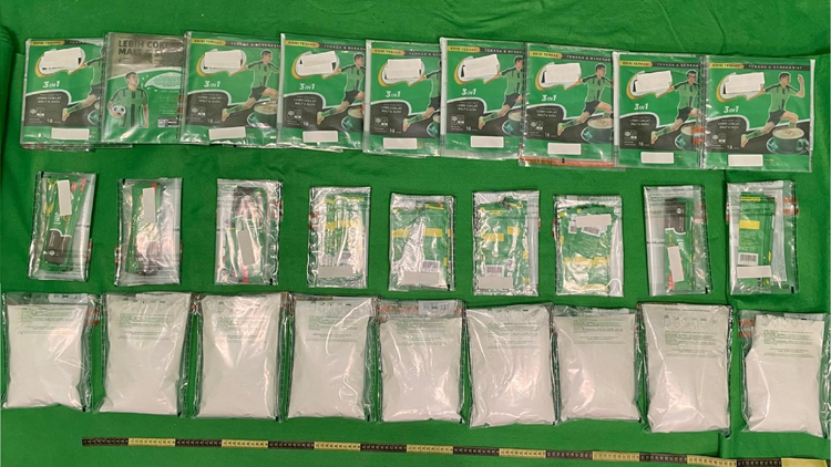 海關偵破2宗旅客販毒案 機場檢值630萬元可卡因