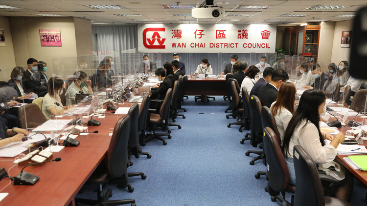 多區區議會本周召開首次會議 討論籌辦推動地區經濟發展及設置「打卡」地標等
