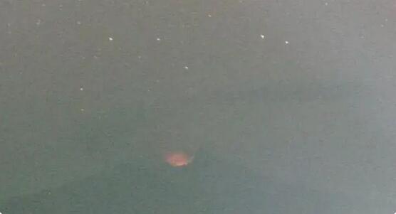 日本諏訪之瀨島火山發生較大規模噴發 