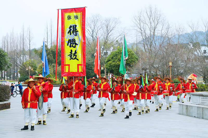 來狀元城過福祿年 皖休寧齊雲山場景煥新熱力足