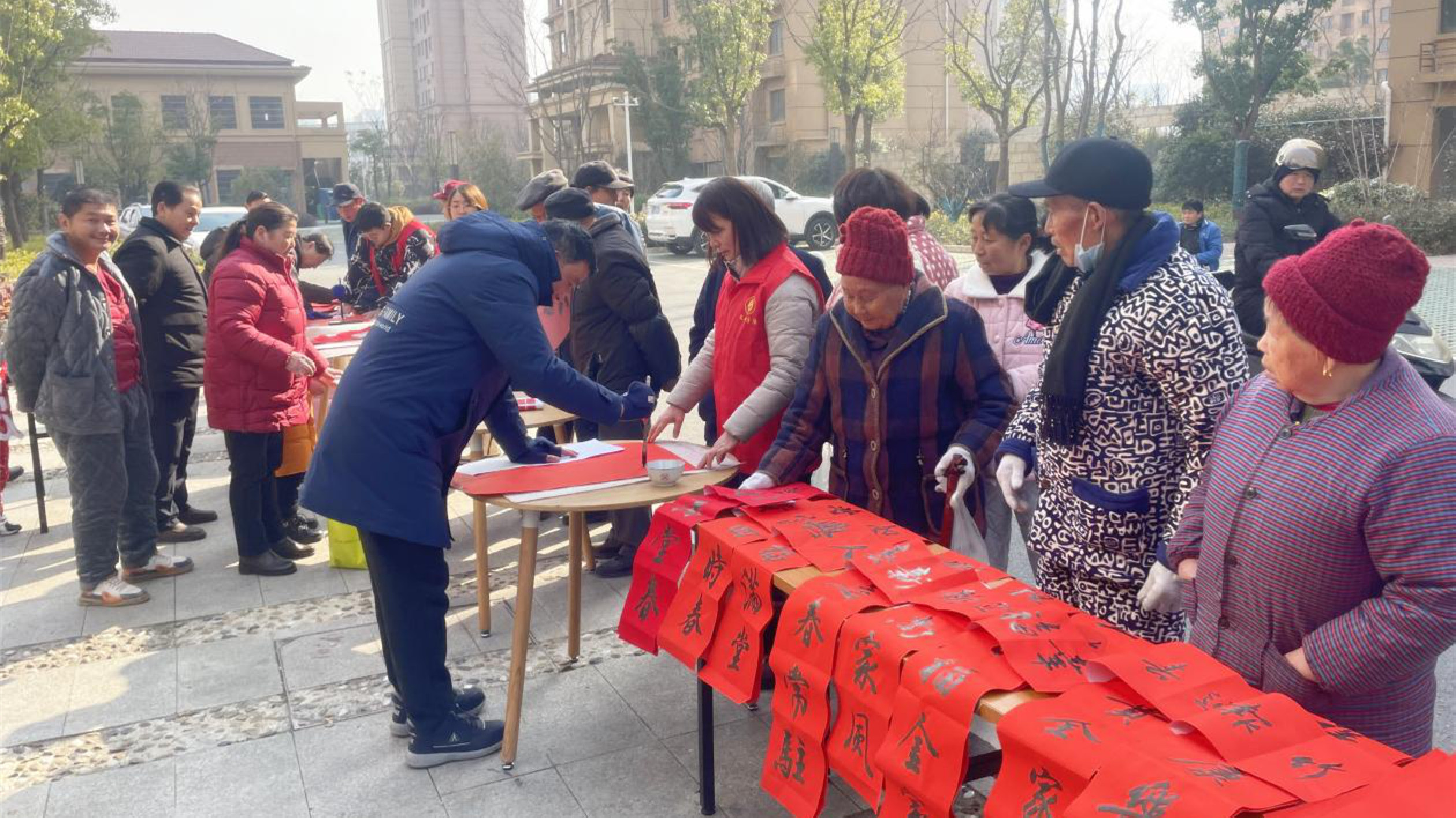 安徽巢湖經開區：開展「翰墨飄香添年味 迎春送福暖人心」活動