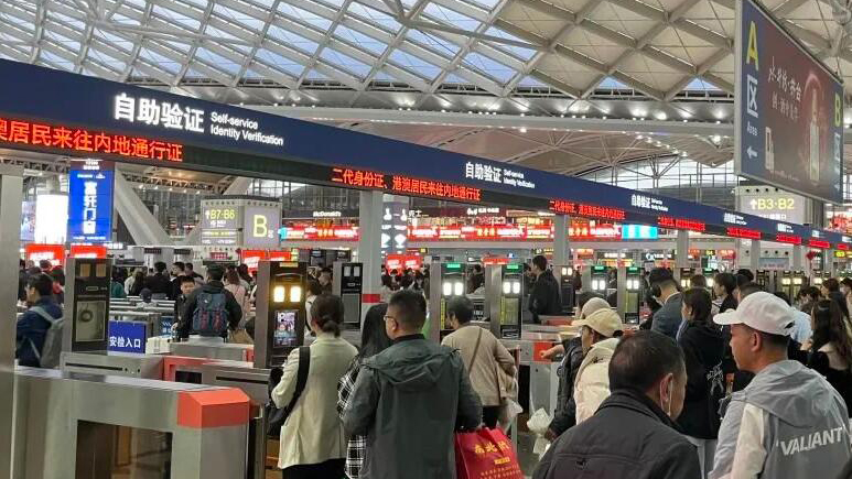 廣州南站回應「黃牛」帶客闖卡：成立工作組依法堅決打擊