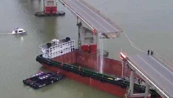 追蹤報道 | 廣州瀝心沙大橋事故目前已致2人死亡3人失聯